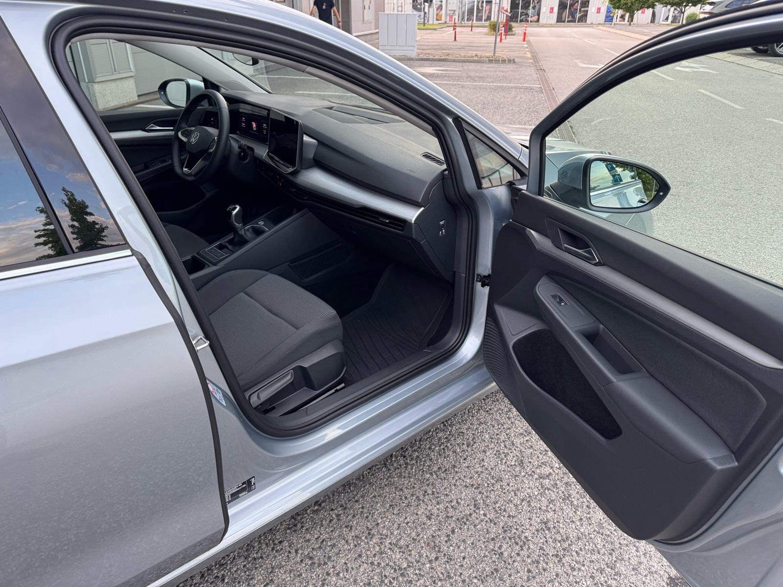 VW Golf 8.5 2,0 TDI *NIJE UVOZ,ORIGINAL KM,2xKLJUČA,REG 07/2027,NOVO*, fotografija 12