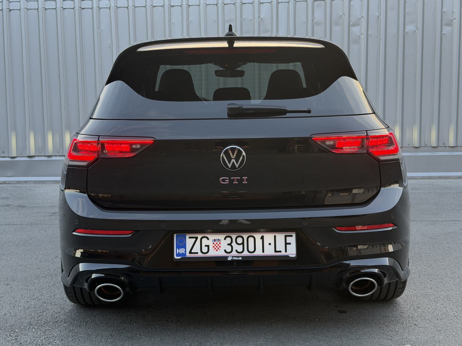 VW Golf 8.5 GTI CLUB SPORT, FACELIFT, 5g JAMSTVO, HUD, IQ LED, LASER, fotografija 19