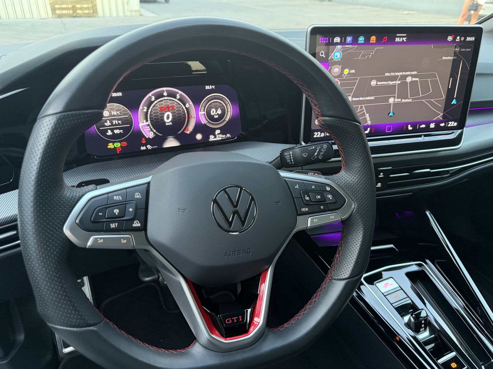 VW Golf 8.5 GTI CLUB SPORT, FACELIFT, 5g JAMSTVO, HUD, IQ LED, LASER, fotografija 16