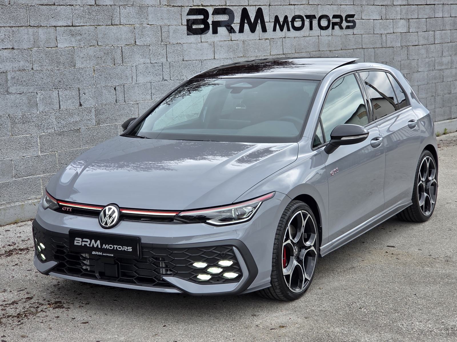 VW Golf GTI 8.5 2.0 TSI DSG 195kw --2026.g.--223km--NOVO--NOVO--, fotografija 3