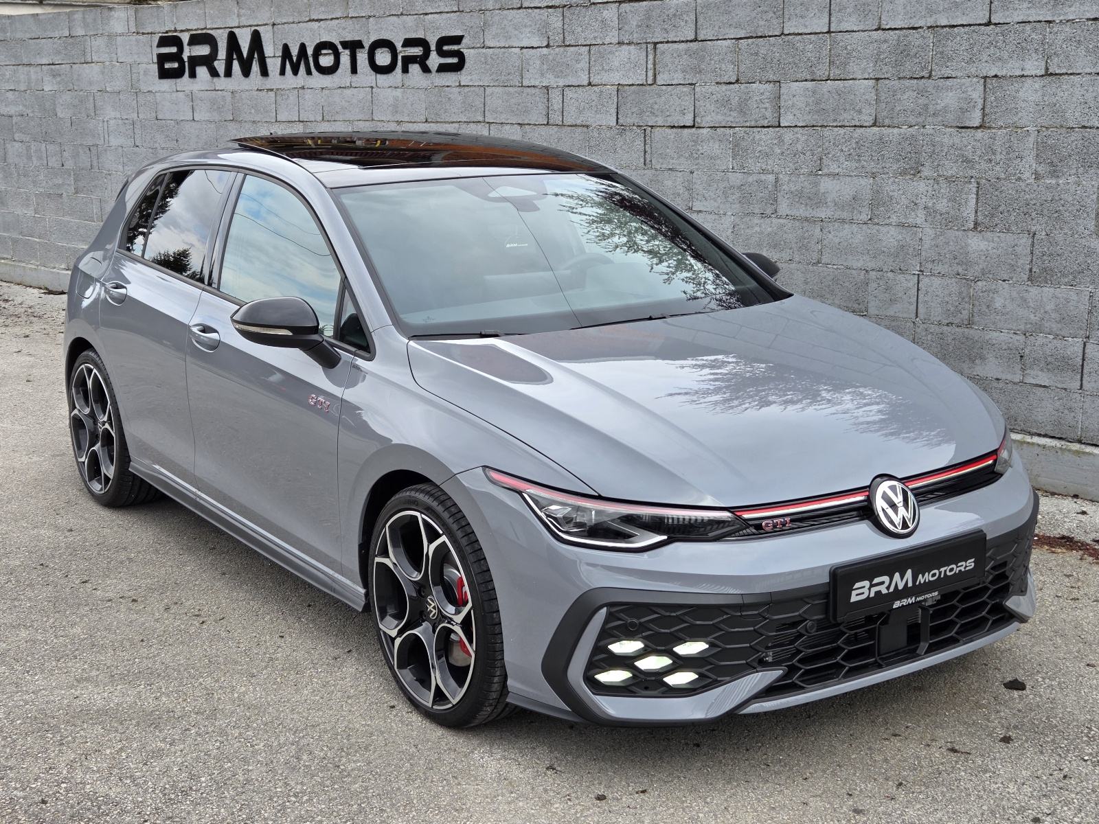 VW Golf GTI 8.5 2.0 TSI DSG 195kw --2026.g.--223km--NOVO--NOVO--, fotografija 6