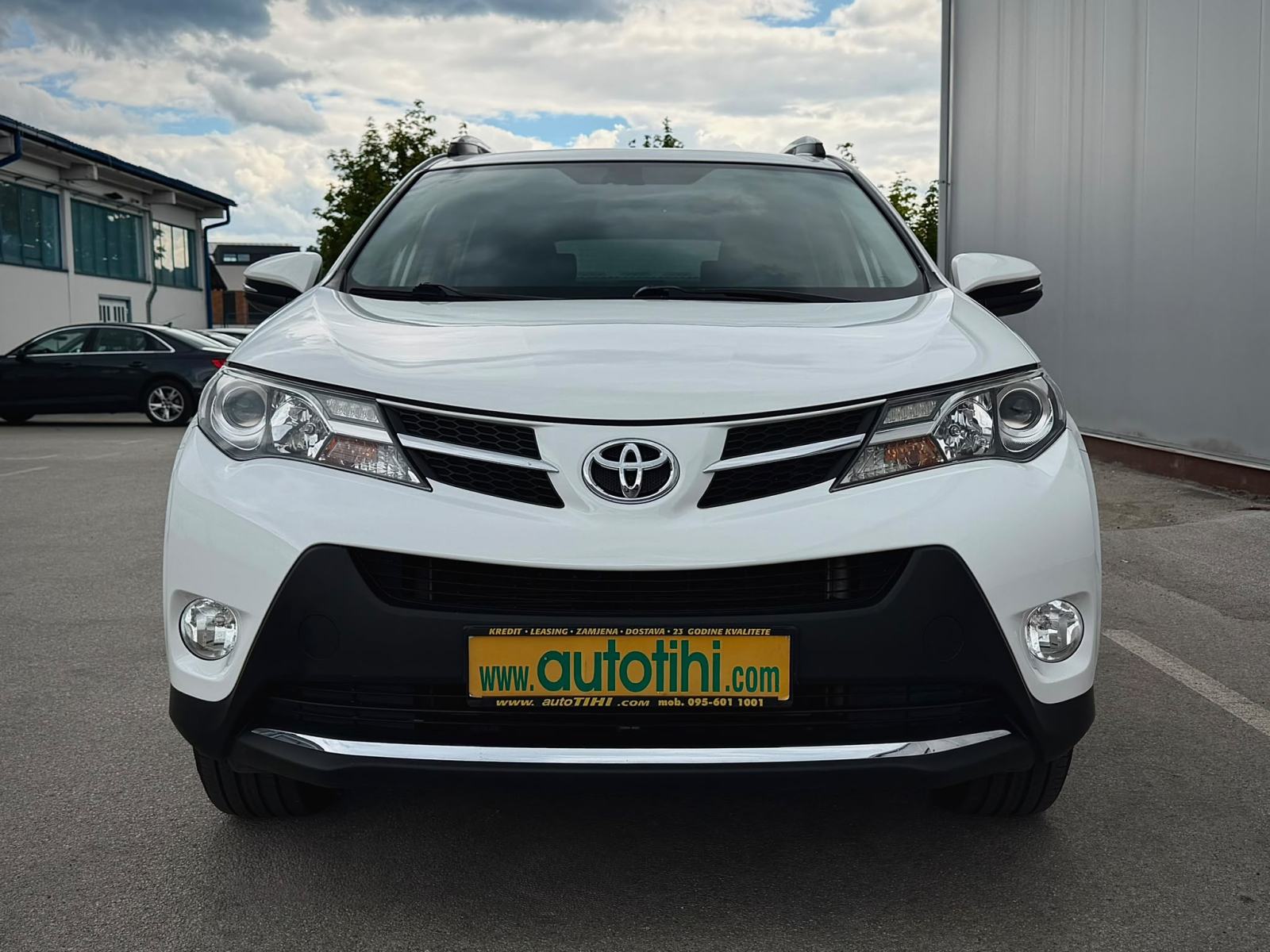 Toyota RAV 4 2.0 D-4D Active 2013g 91kW PARKIRNA KAMERA⭐⭐⭐⭐⭐, fotografija 4