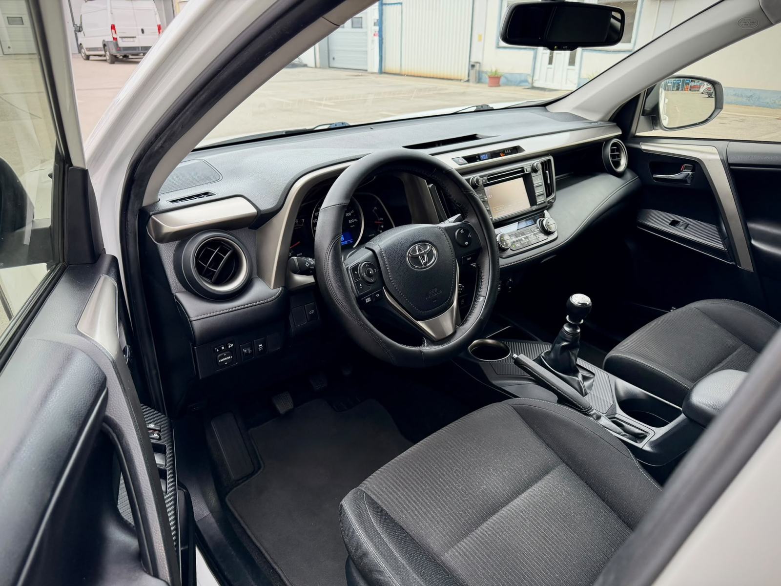 Toyota RAV 4 2.0 D-4D Active 2013g 91kW PARKIRNA KAMERA⭐⭐⭐⭐⭐, fotografija 16