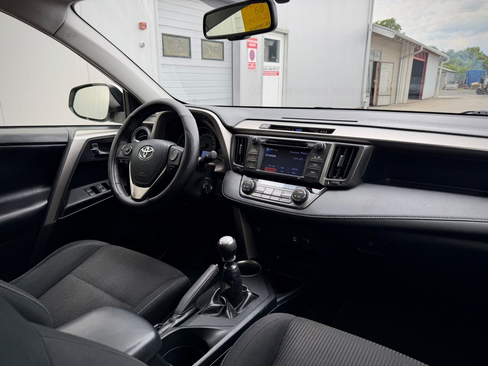 Toyota RAV 4 2.0 D-4D Active 2013g 91kW PARKIRNA KAMERA⭐⭐⭐⭐⭐, fotografija 17