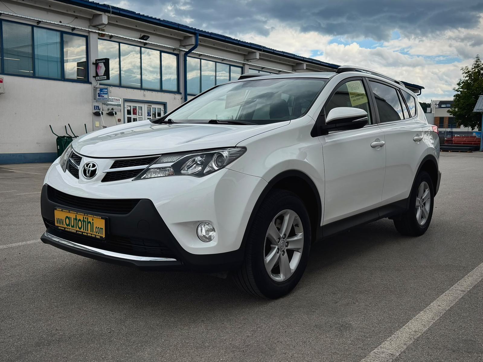 Toyota RAV 4 2.0 D-4D Active 2013g 91kW PARKIRNA KAMERA⭐⭐⭐⭐⭐, fotografija 7