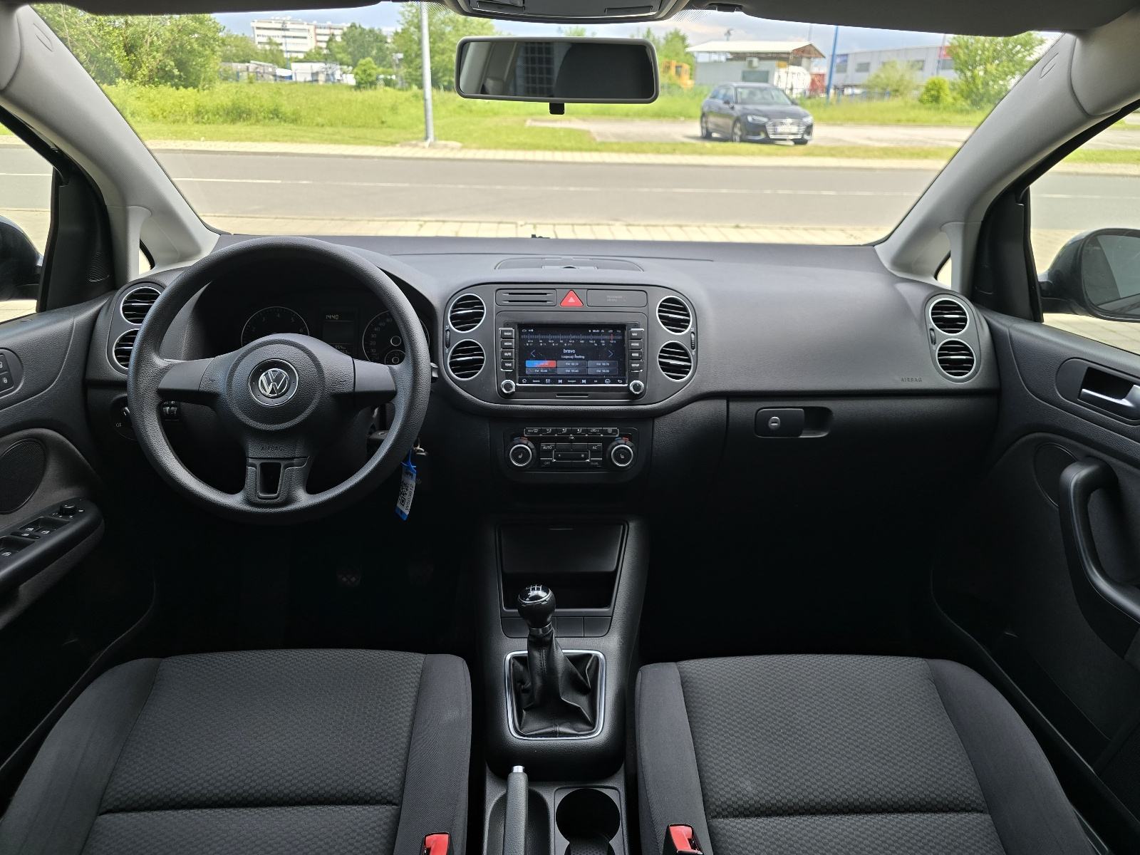 VW Golf Plus 1,2 TSI / DIG.KLIMA / MULTIMEDIJA / 6 BRZINA /, fotografija 11