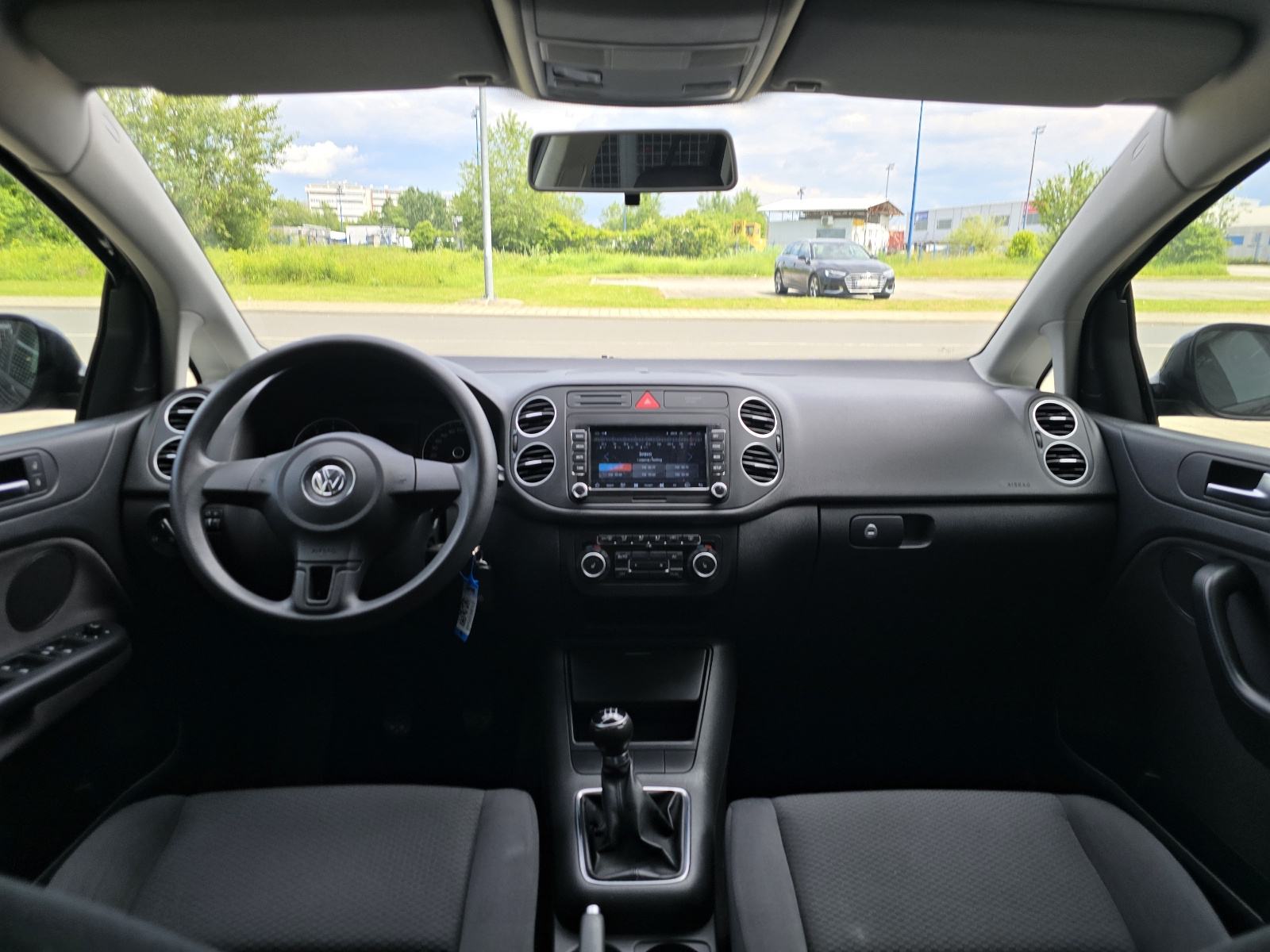 VW Golf Plus 1,2 TSI / DIG.KLIMA / MULTIMEDIJA / 6 BRZINA /, fotografija 14