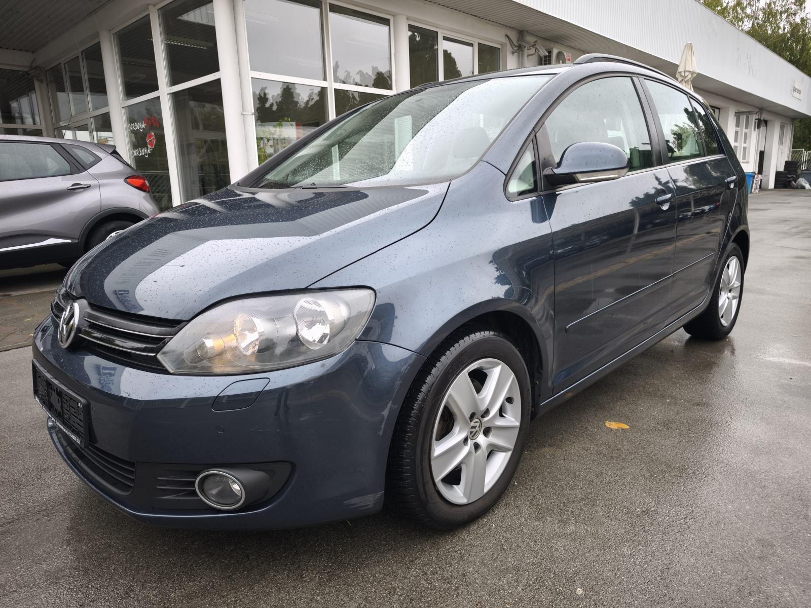 VW Golf Plus 1,6 TDI PARK PILOT SENZORI TEMPOMAT PUTNI KOMPJUTER, fotografija 6