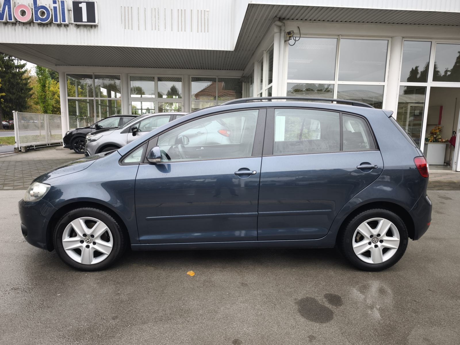 VW Golf Plus 1,6 TDI PARK PILOT SENZORI TEMPOMAT PUTNI KOMPJUTER, fotografija 7