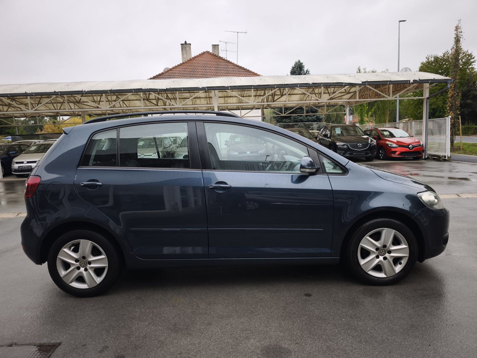 VW Golf Plus 1,6 TDI PARK PILOT SENZORI TEMPOMAT PUTNI KOMPJUTER, fotografija 13