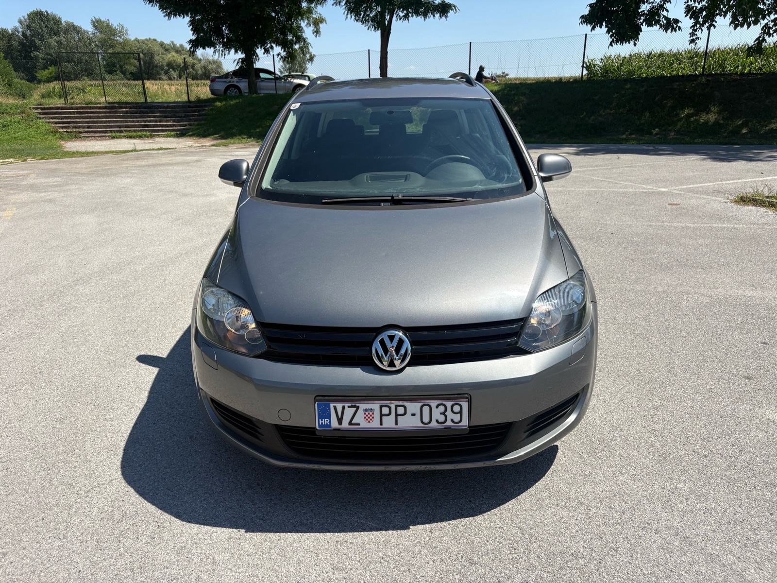 VW Golf 6 Plus 1,6 TDI 97000km TOP STANJE, pogled izvana - slika 2