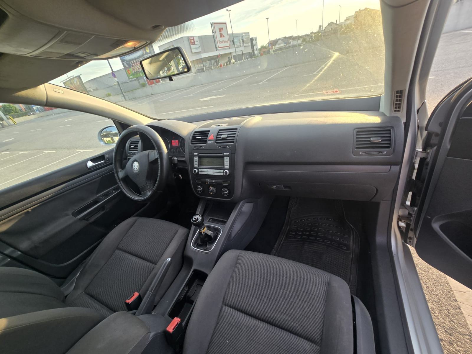 VW Golf 1,9 TDI 2007 god reg 5/2027 kreditne karticemože zamjena, fotografija 17