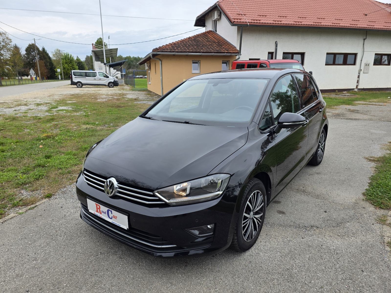 VW Golf Sportsvan 1.6 tdi Allstar,navi,AKCIJA REG 1 GOD, pogled izvana - slika 1