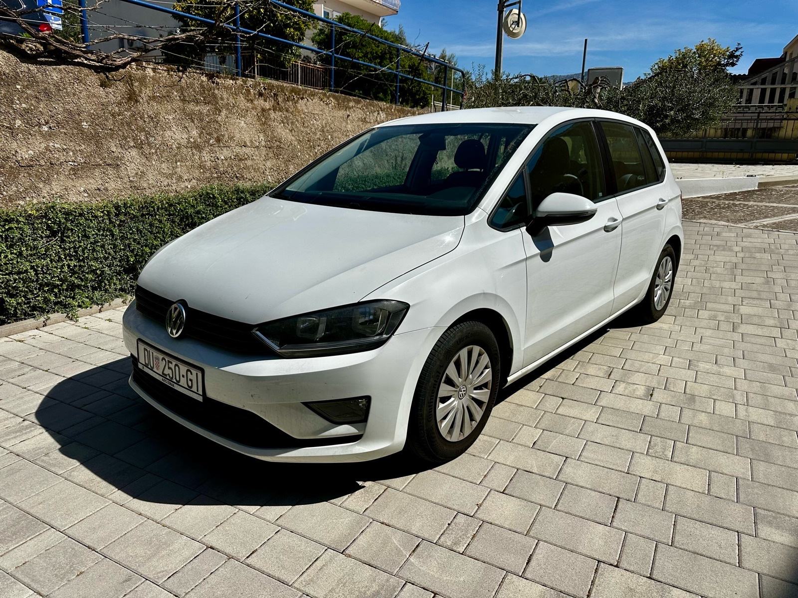 VW Golf Sportsvan 1.6 TDI (diesel), fotografija 2
