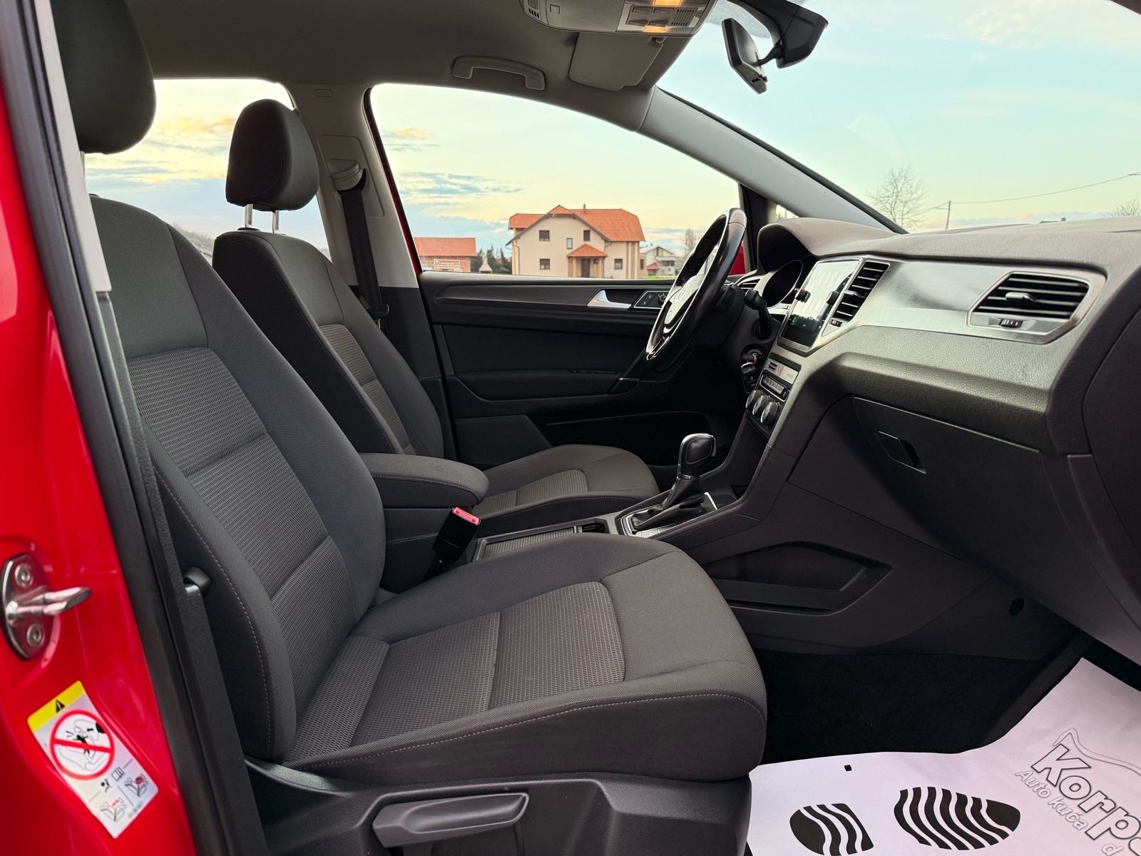 VW Golf Sportsvan 1.6 TDI DSG, 2019.g, 177.000km, MOG. BRZOG KREDITA, fotografija 15