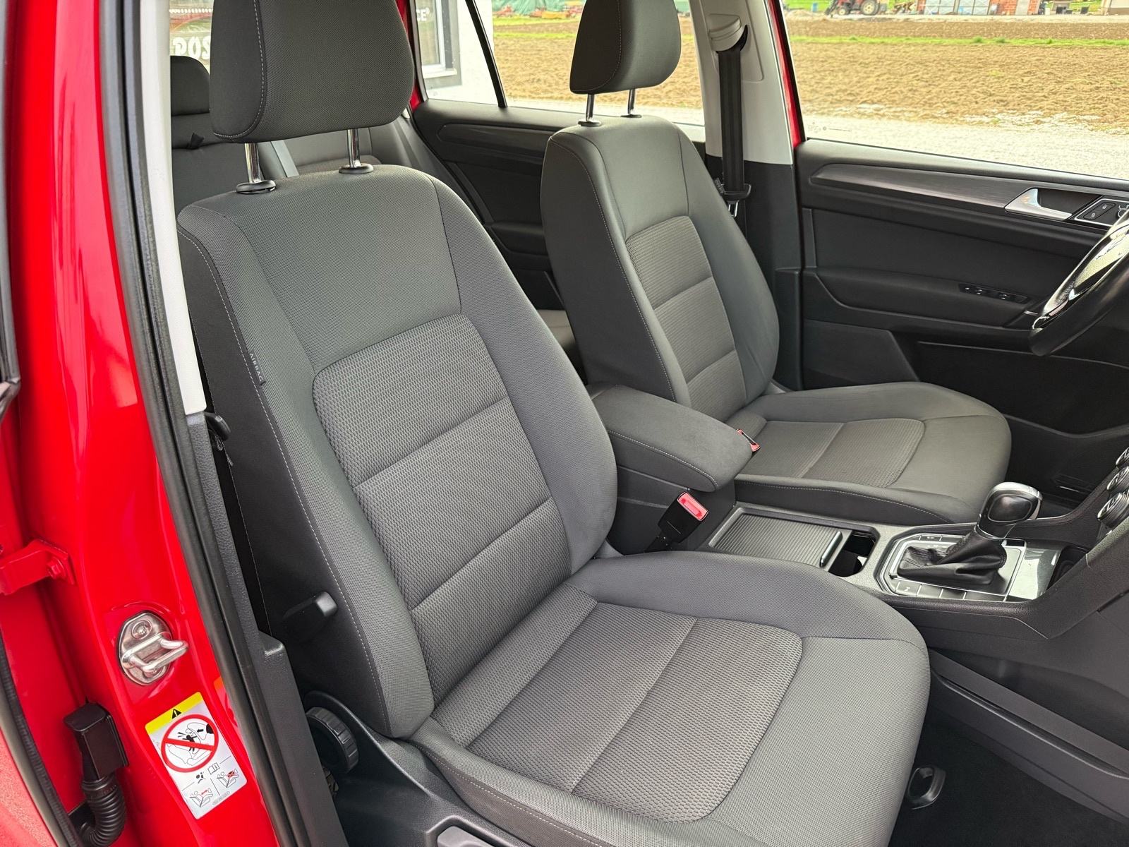 VW Golf Sportsvan 1.6 TDI DSG, 2019.g, 177.000km, MOG. BRZOG KREDITA, fotografija 16