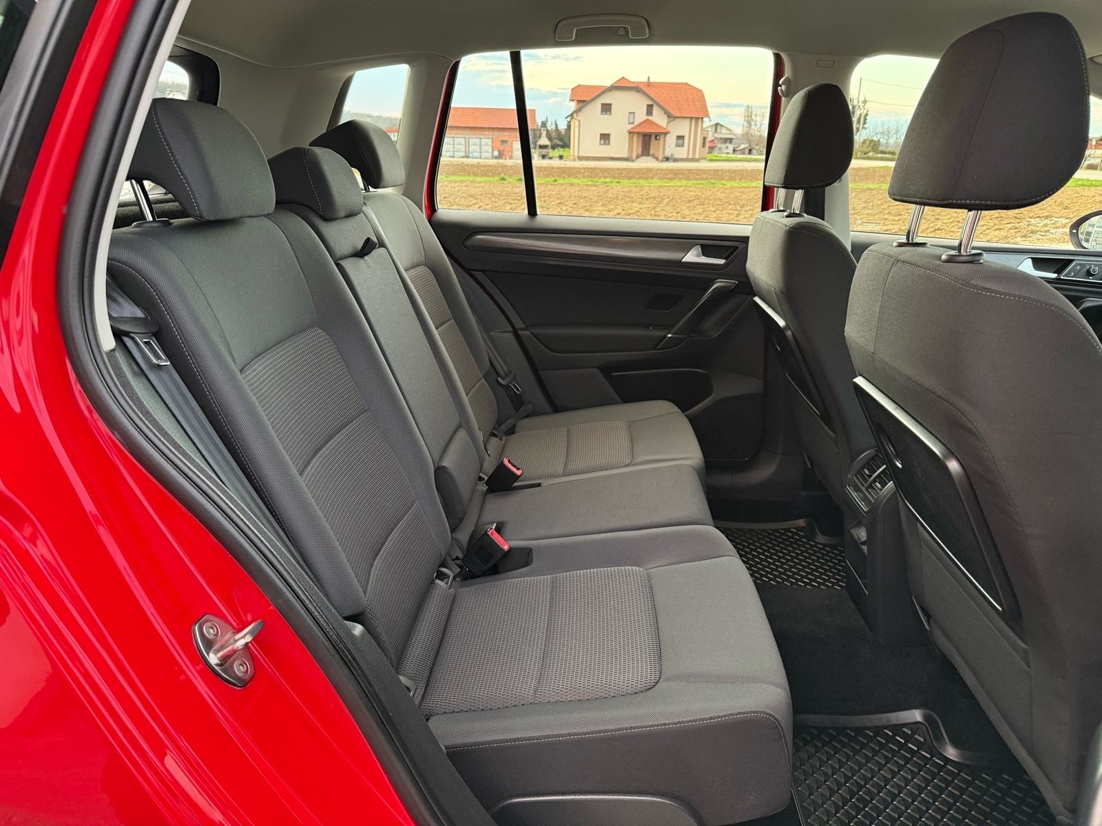 VW Golf Sportsvan 1.6 TDI DSG, 2019.g, 177.000km, MOG. BRZOG KREDITA, fotografija 17