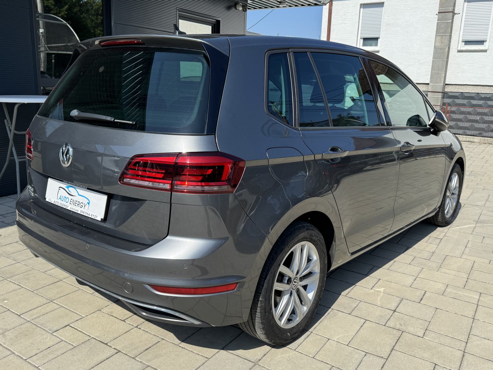 VW Golf Sportsvan 1.6 TDI ⭐ LED, Navi, 2x PDC, Grij.sjed. ⭐, fotografija 7