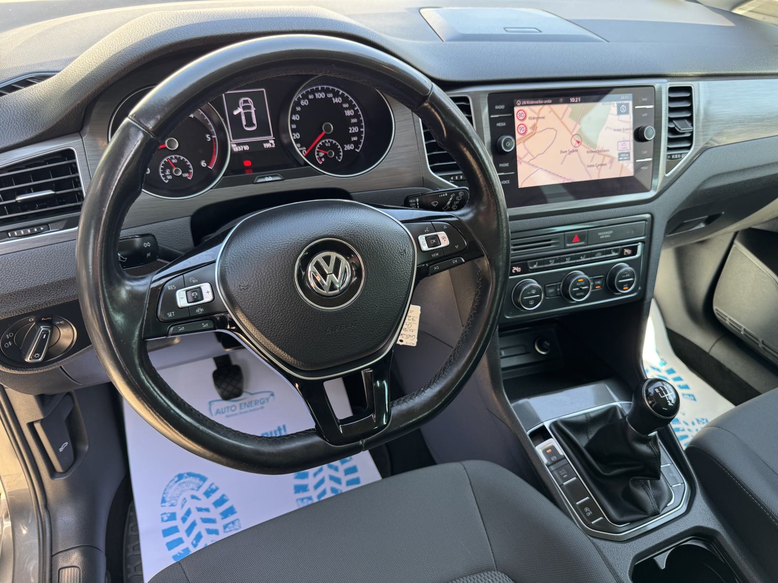 VW Golf Sportsvan 1.6 TDI ⭐ LED, Navi, 2x PDC, Grij.sjed. ⭐, fotografija 17