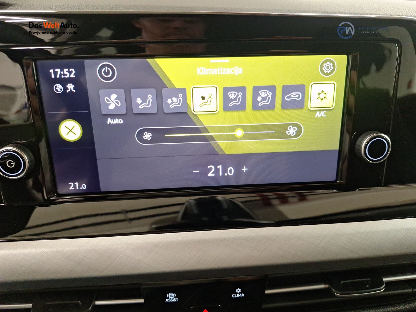 VW Golf Variant 2.0 TDI Life, fotografija 14
