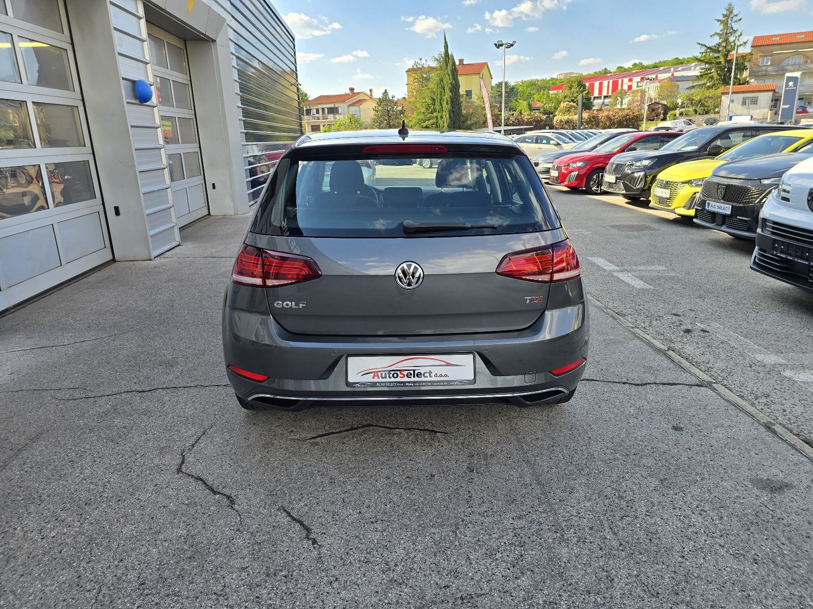 VW Golf VII 1.6 TDI - 2017 - 180000km - GARANCIJA - SERVIS - REG 1 GOD, fotografija 7