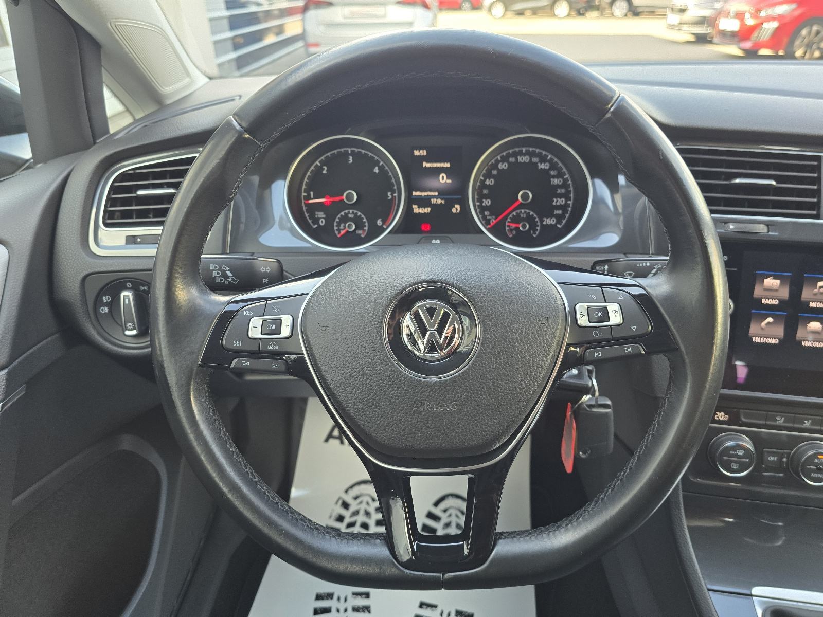 VW Golf VII 1.6 TDI - 2017 - 180000km - GARANCIJA - SERVIS - REG 1 GOD, fotografija 11