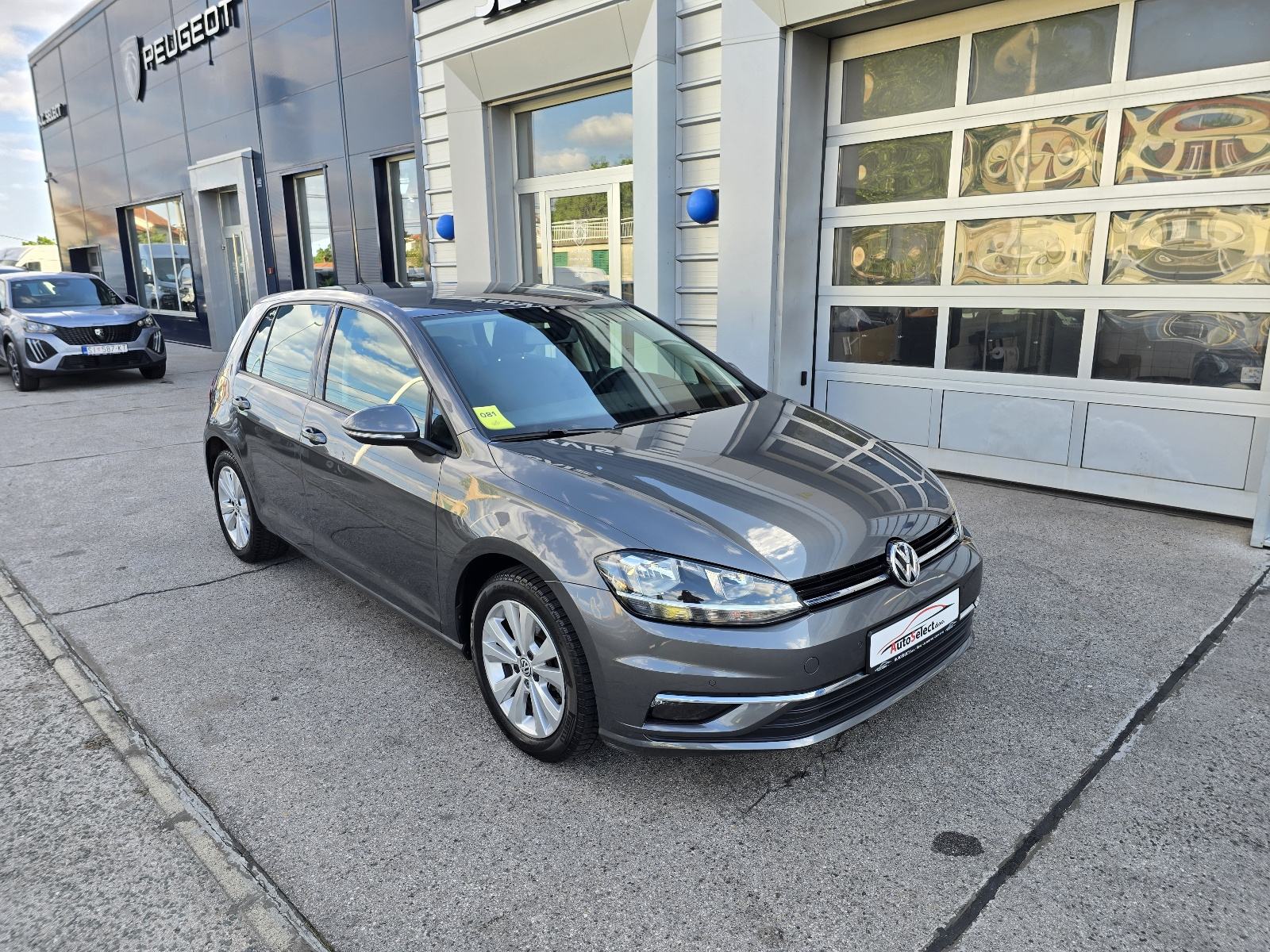 VW Golf VII 1.6 TDI - 2017 - 180000km - GARANCIJA - SERVIS - REG 1 GOD, fotografija 2