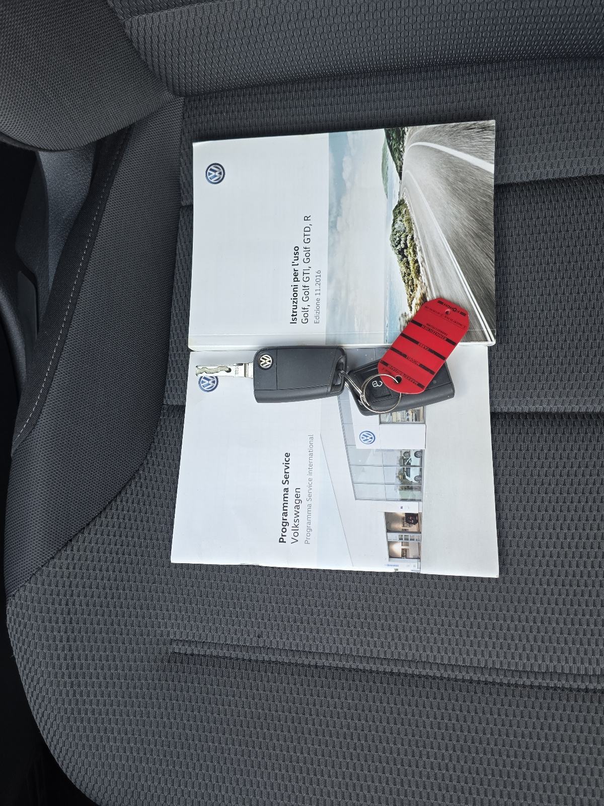 VW Golf VII 1.6 TDI - 2017 - 180000km - GARANCIJA - SERVIS - REG 1 GOD, fotografija 20