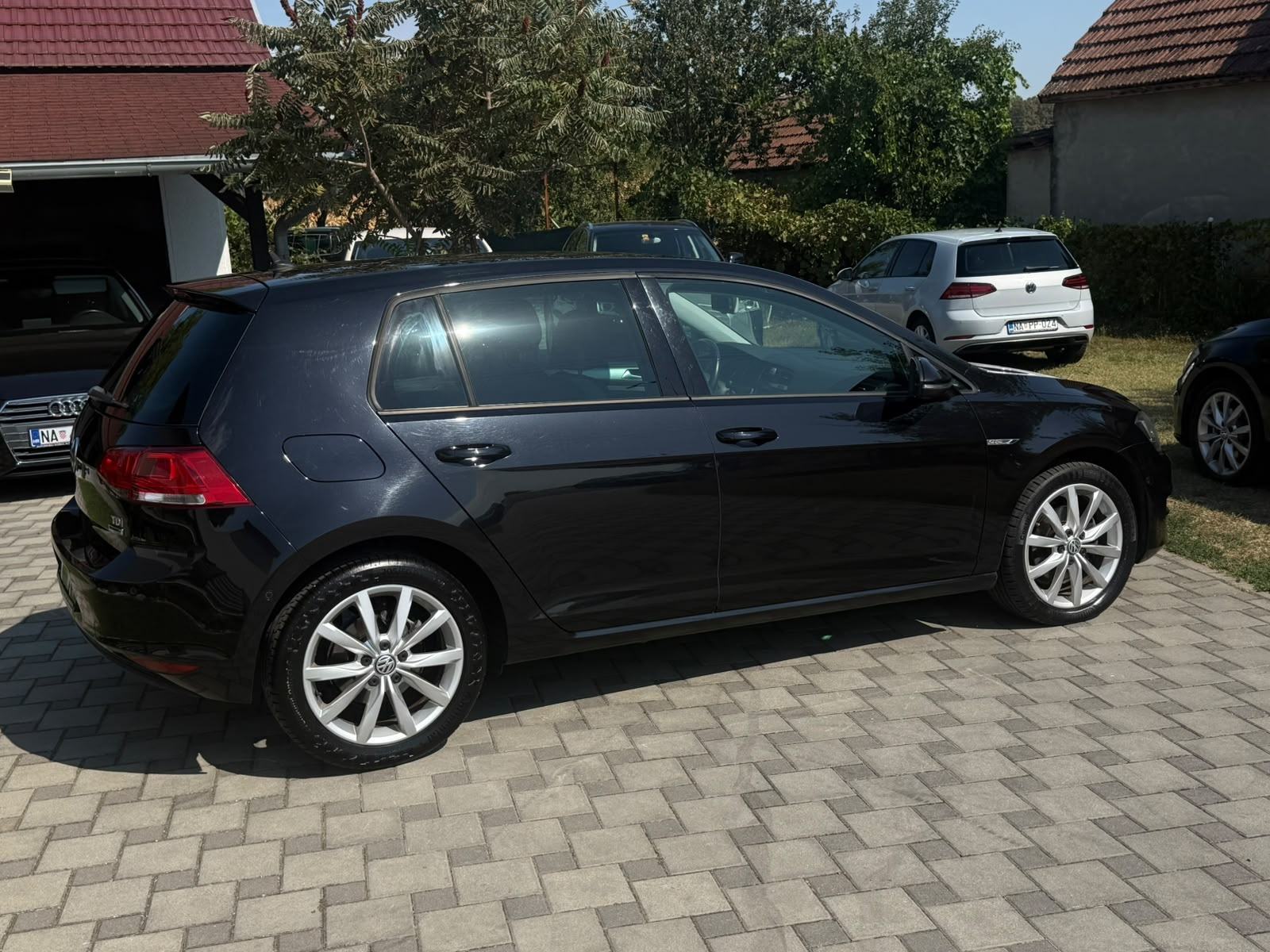 VW Golf VII 1,6 TDI BMT CUP, *BI XENON*, *park pilot*, *kamera*, fotografija 6