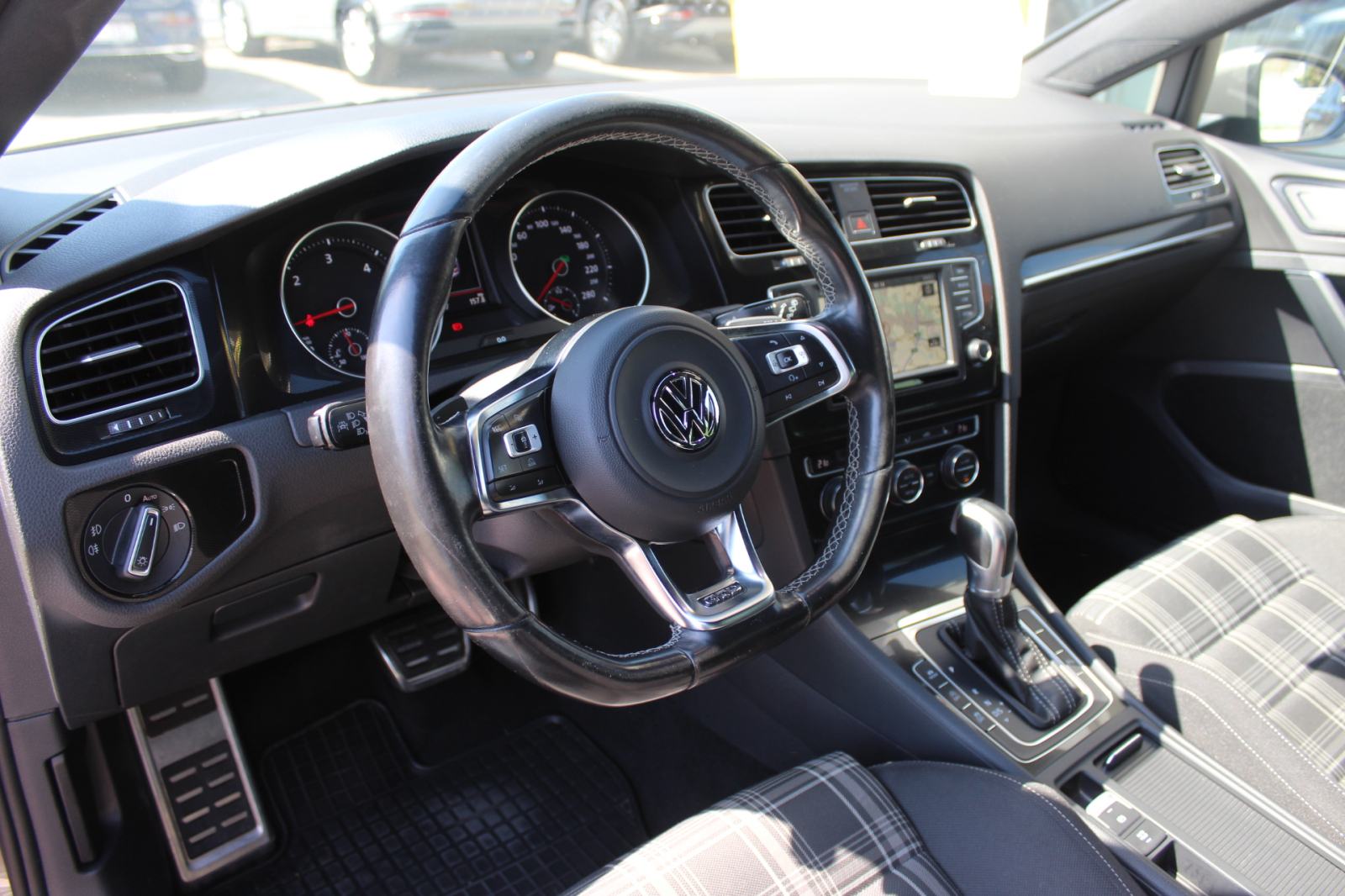 VW Golf VII 2.0 TDI GTD, DSG, XENON, ALU 18", NAVIGACIJA, KAMERA, ITD., fotografija 11
