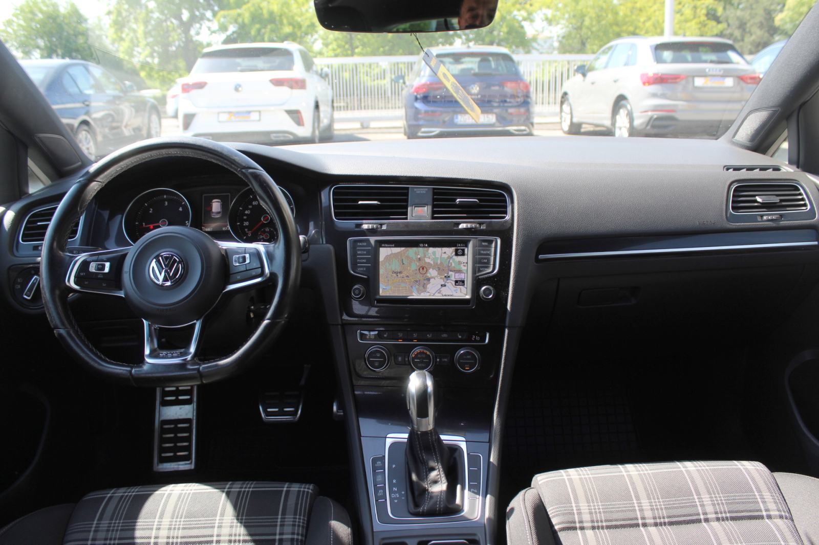 VW Golf VII 2.0 TDI GTD, DSG, XENON, ALU 18", NAVIGACIJA, KAMERA, ITD., fotografija 10