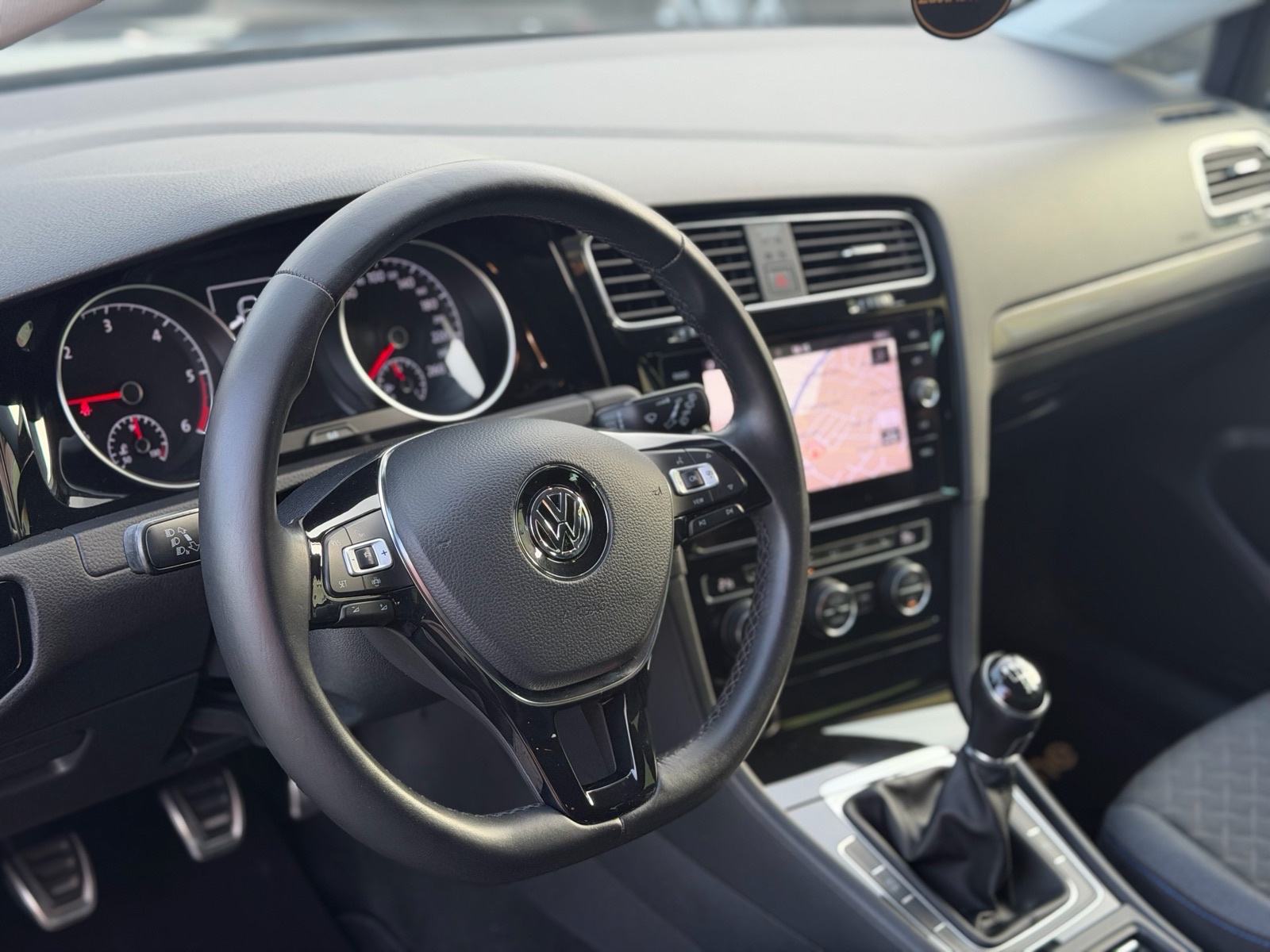 VW Golf VII 7 1,6 TDI Redizajn, Join, Navigacija, Alu 17", Servisna, fotografija 19