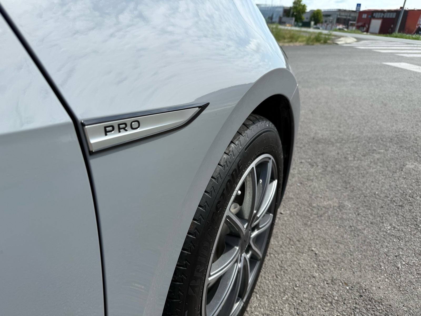 VW ID.3 Pro - NAVI, LED - REG 01/2027, fotografija 10