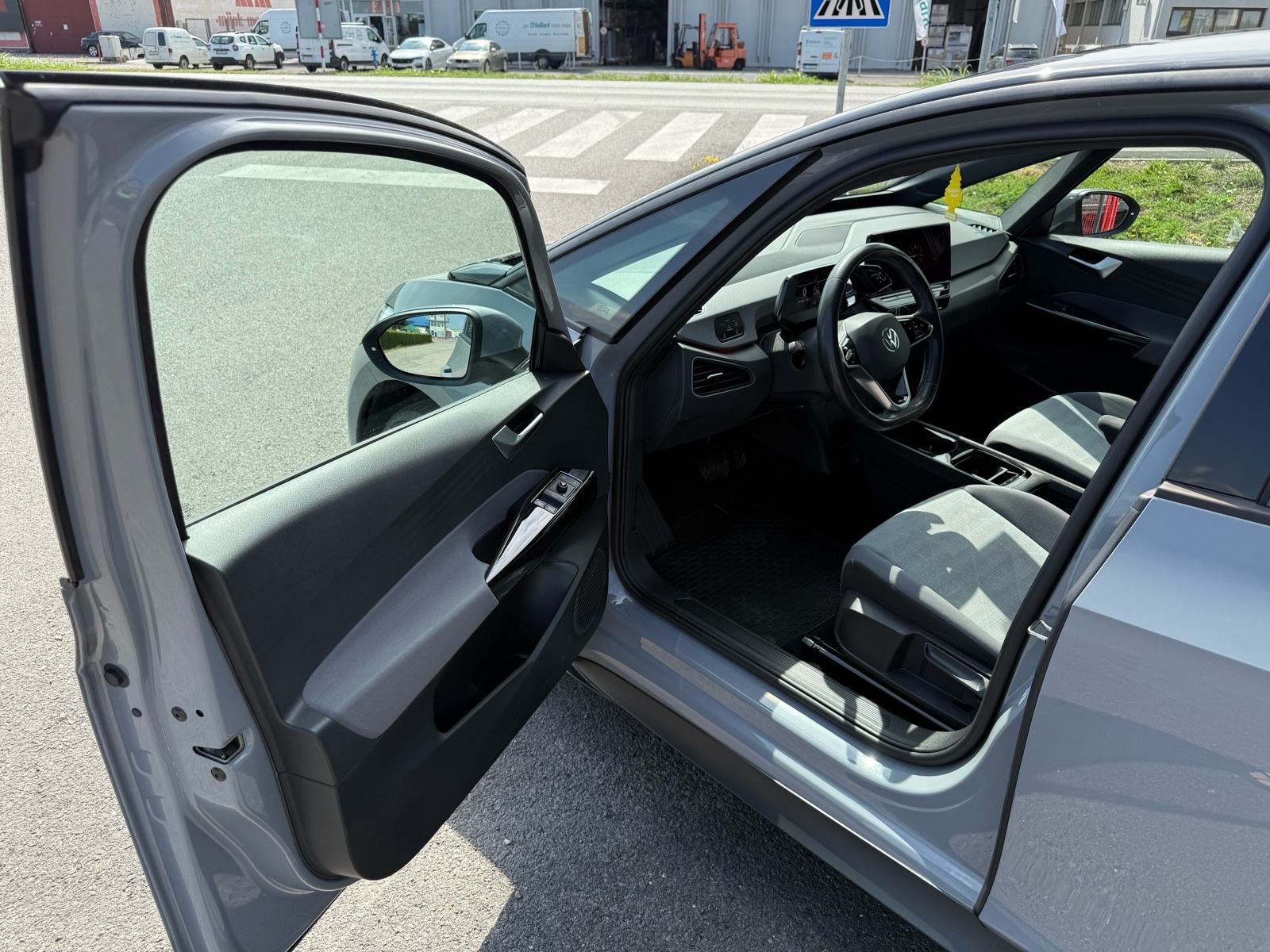 VW ID.3 Pro - NAVI, LED - REG 01/2027, fotografija 13