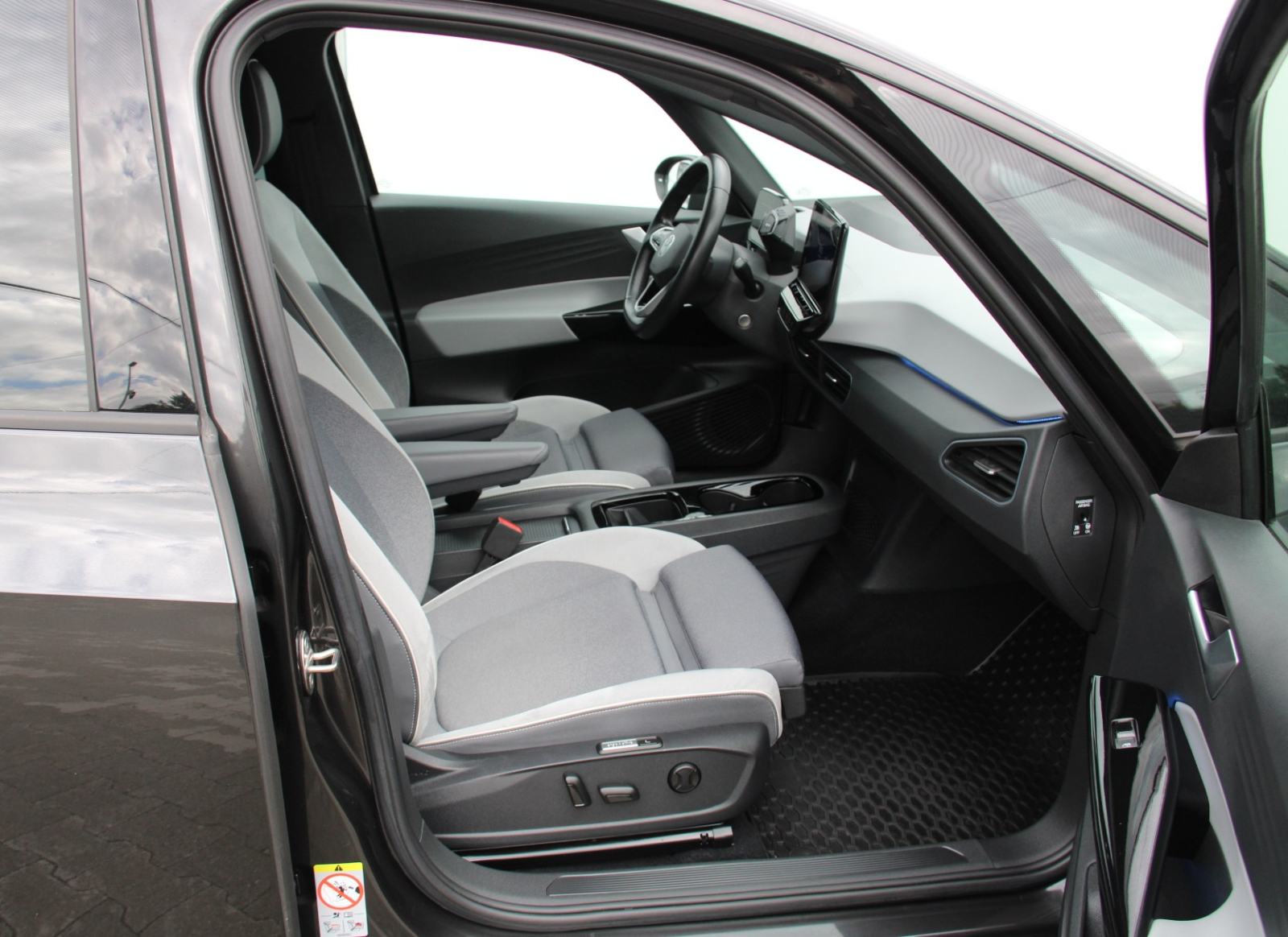 ➡️ VW ID.3 PRO LED ALU NAVI PDC IQdrive Radar Tempomat Bluetooth 2021., fotografija 12