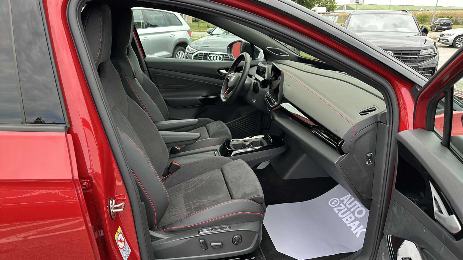 VW ID.4 2025 • PREMIUM jamstvo • AutoZubak Rabljena, fotografija 9