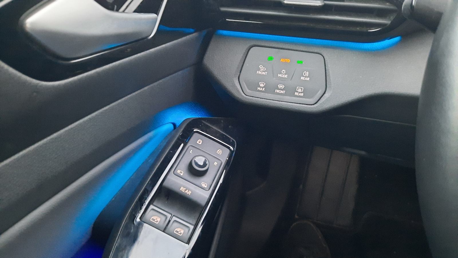 VW ID.4 82Kw vltp range0: 550 km automatik, 2023 g, ima 3900 km, pogled izvana - slika 4