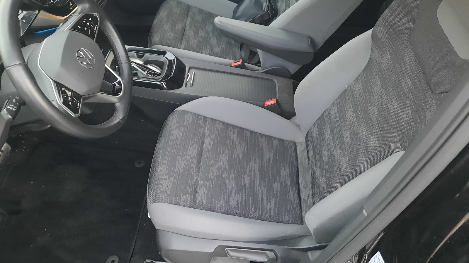 VW ID.4 82Kw vltp range0: 550 km automatik, 2023 g, ima 3900 km, pogled izvana - slika 3