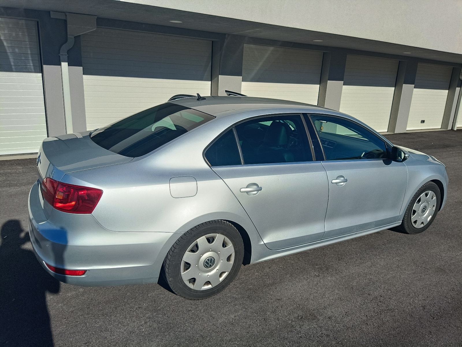 VW Jetta 2,0 TDI, fotografija 4
