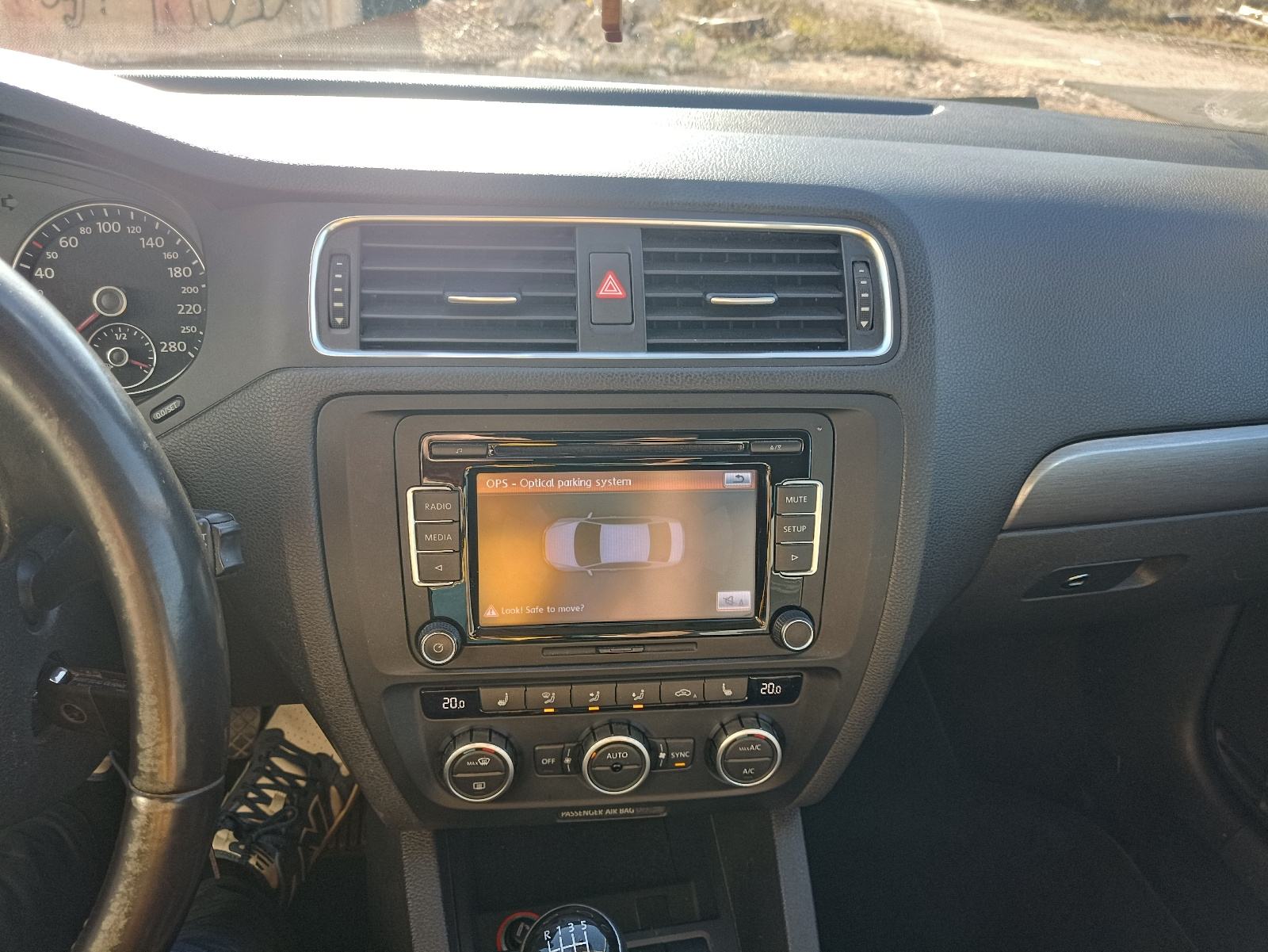 VW Jetta 2,0 TDI, fotografija 10