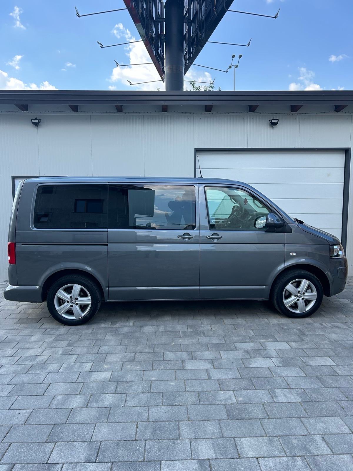 VW Multivan 2,0 TDI automatik, fotografija 7