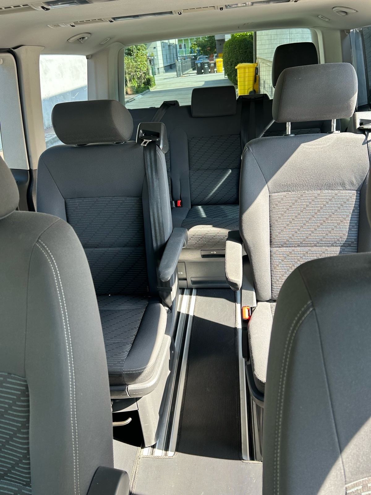 VW Multivan 2,0 TDI automatik, fotografija 13