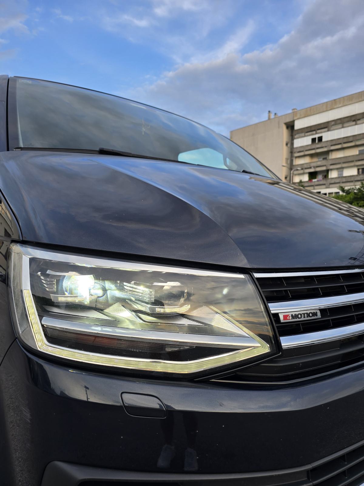 VW MULTIVAN 2.0 TDI DSG 4MOTION HIGHLINE * FULL OPREMA*ODLIČNO STANJE, fotografija 10