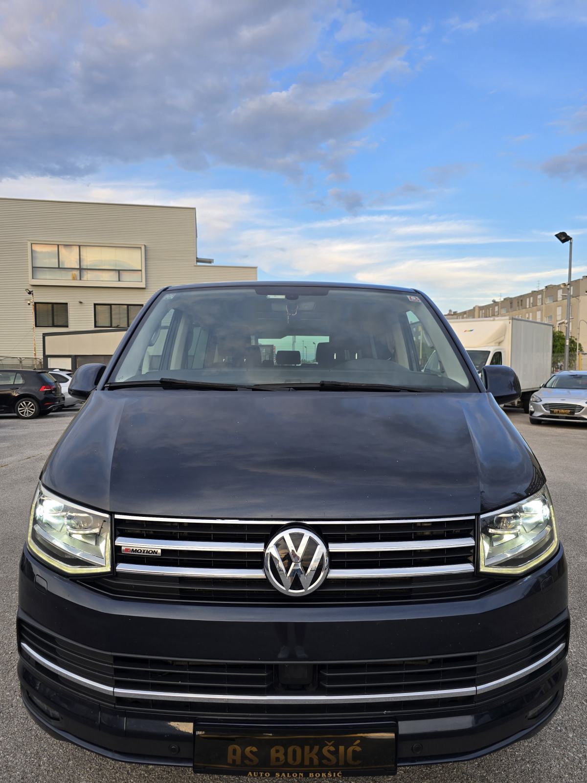 VW MULTIVAN 2.0 TDI DSG 4MOTION HIGHLINE * FULL OPREMA*ODLIČNO STANJE, fotografija 9