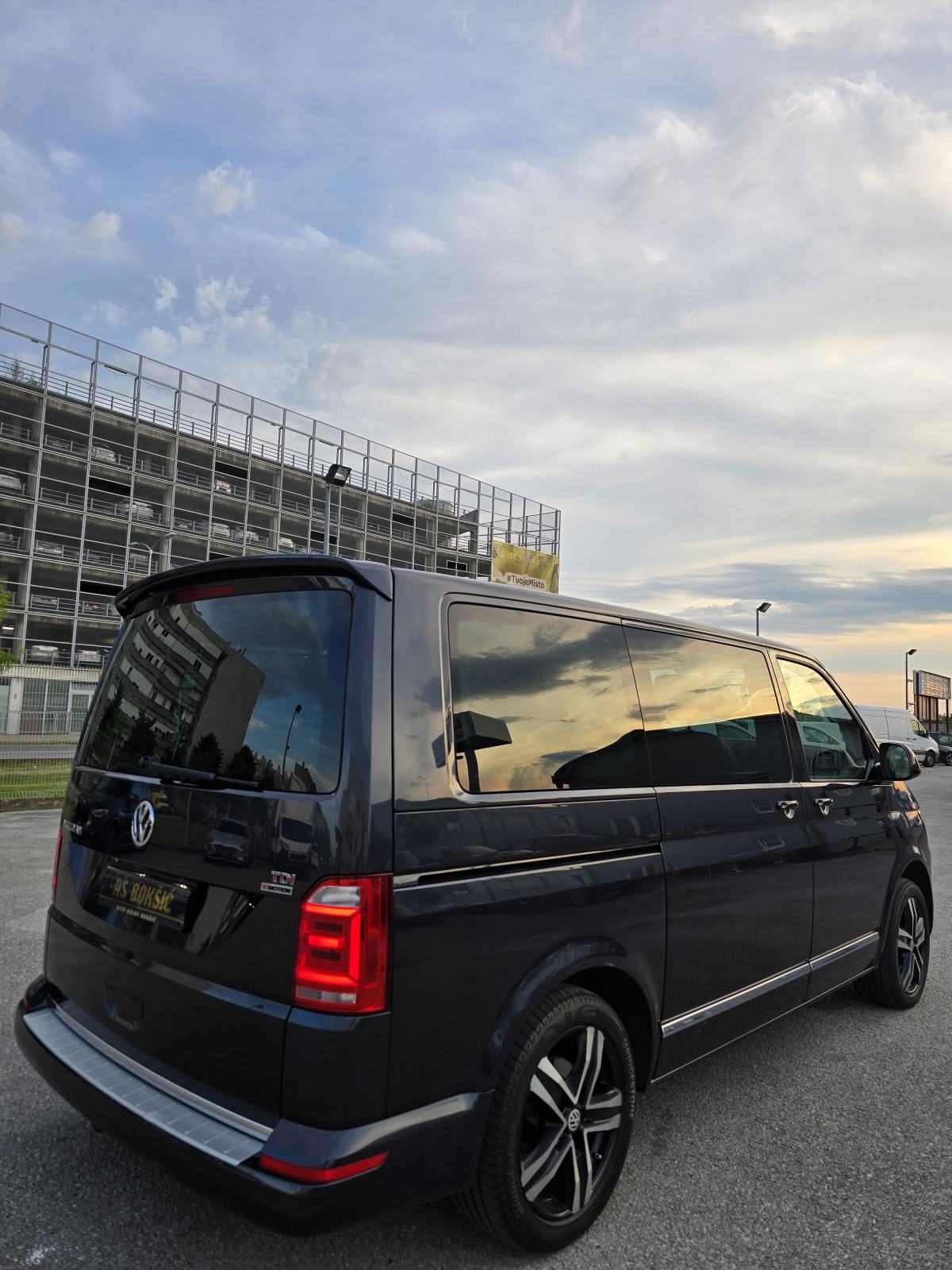 VW MULTIVAN 2.0 TDI DSG 4MOTION HIGHLINE * FULL OPREMA*ODLIČNO STANJE, fotografija 5