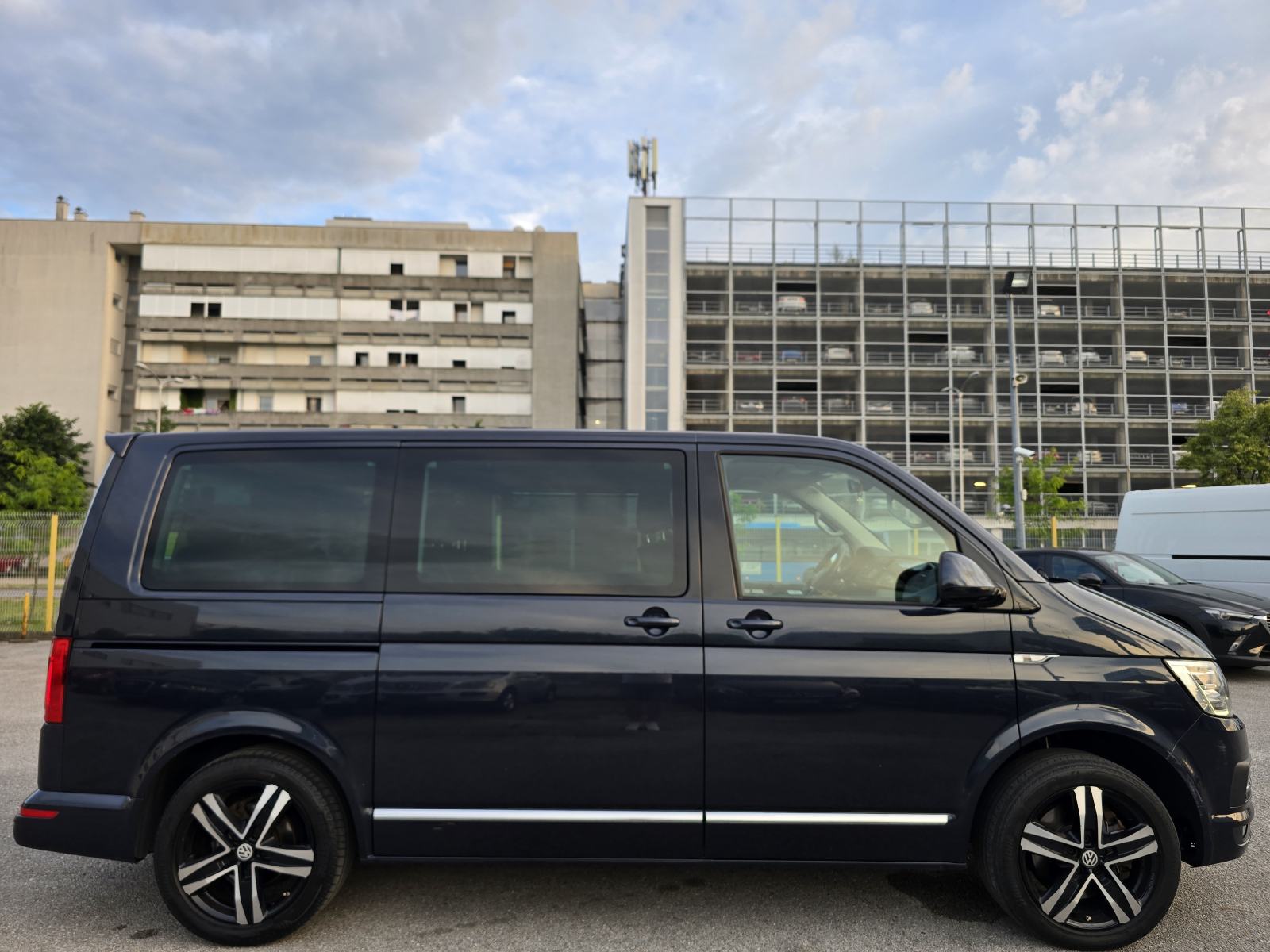 VW MULTIVAN 2.0 TDI DSG 4MOTION HIGHLINE * FULL OPREMA*ODLIČNO STANJE, fotografija 6