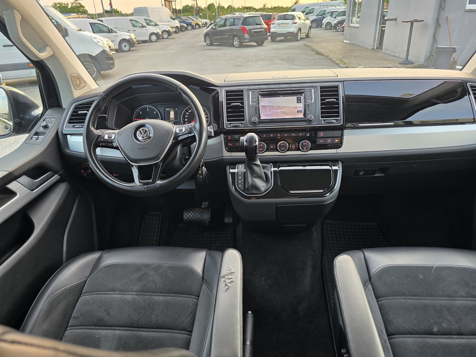 VW MULTIVAN 2.0 TDI DSG 4MOTION HIGHLINE * FULL OPREMA*ODLIČNO STANJE, fotografija 13