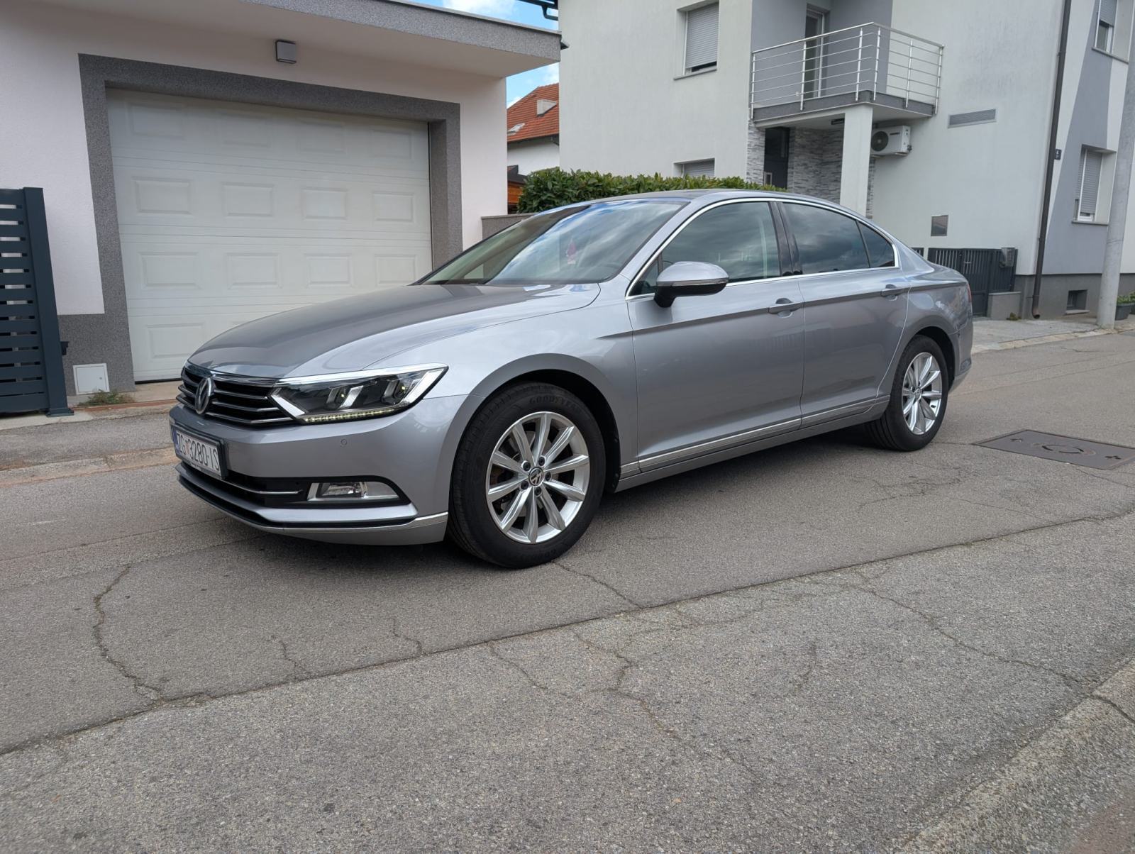 VW Passat 1.4 TSI ACT DSG Highline, u odličnom stanju, reg. 05/2027, fotografija 7