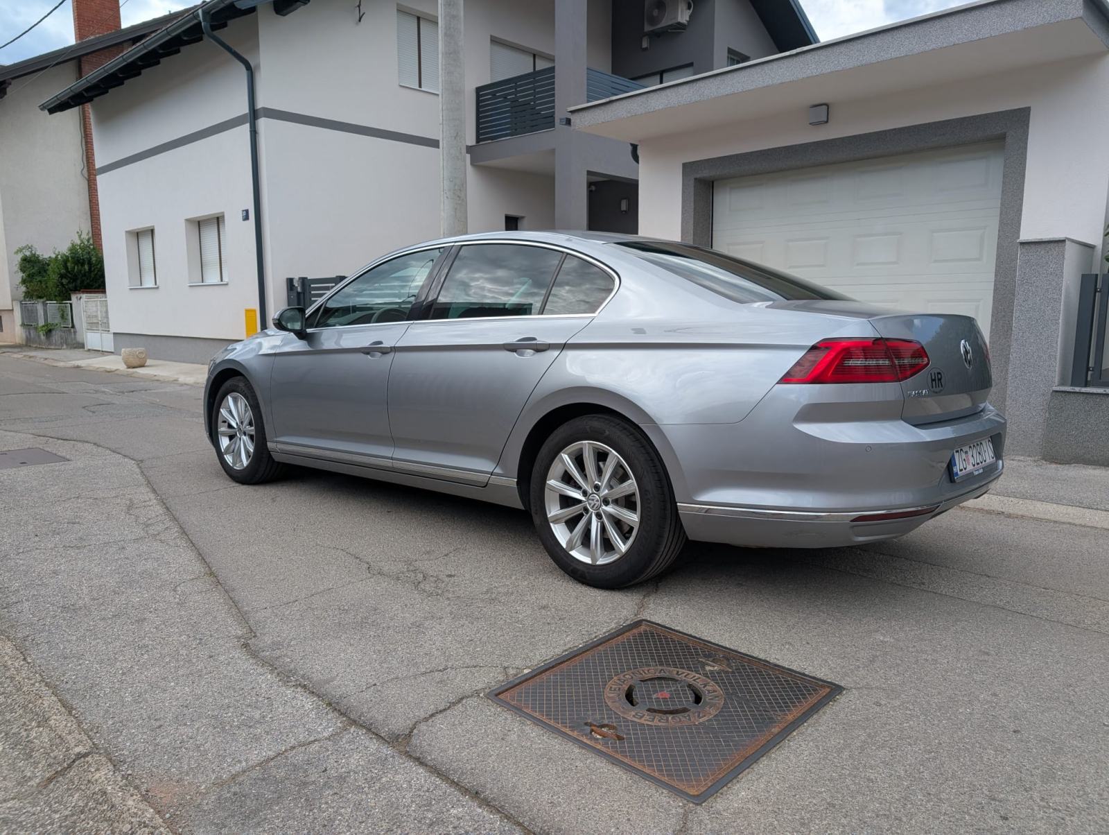 VW Passat 1.4 TSI ACT DSG Highline, u odličnom stanju, reg. 05/2027, fotografija 8