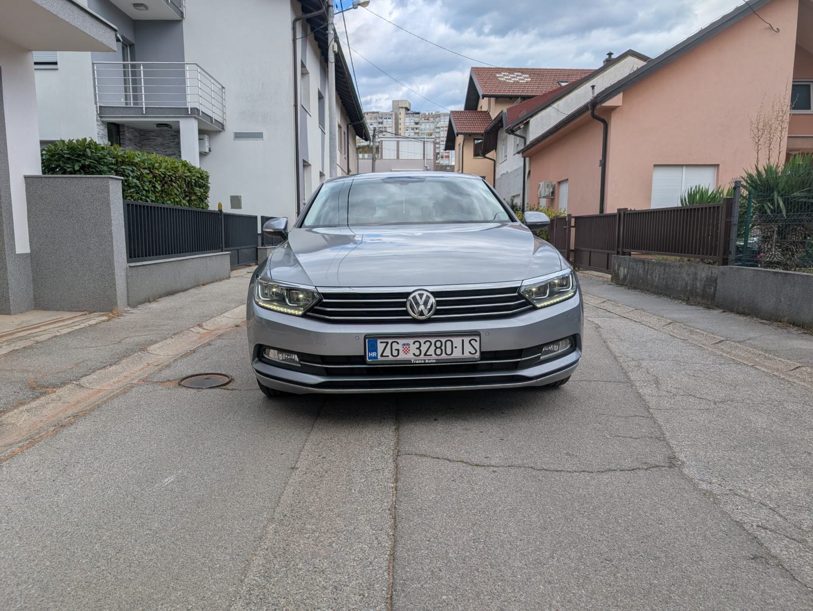 VW Passat 1.4 TSI ACT DSG Highline, u odličnom stanju, reg. 05/2027, fotografija 5
